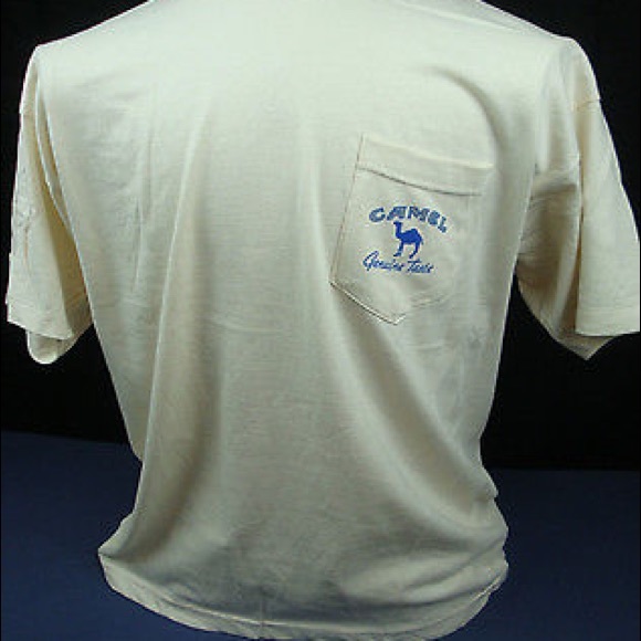 💛SOLD💛Vintage 95’ CAMEL Genuine Taste Pocket Tee - Picture 2 of 8
